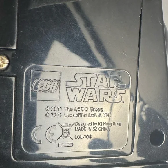 LEGO Star Wars Darth Vader Flashlight with light-up feet(batteries not included) - Picture 10 of 10